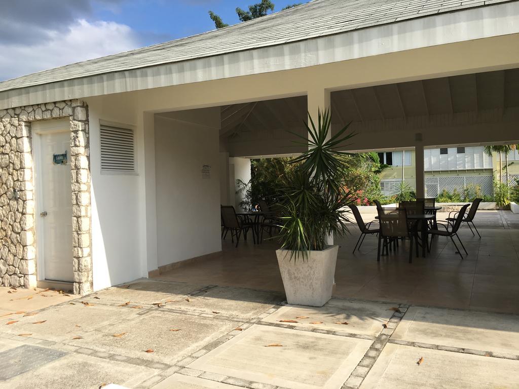 Anna'S Joye Seawind - Freeport, Montego Bay Apartamento Exterior foto