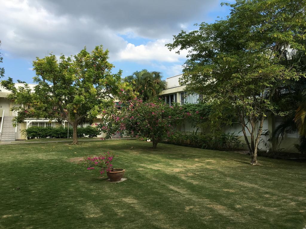Anna'S Joye Seawind - Freeport, Montego Bay Apartamento Exterior foto